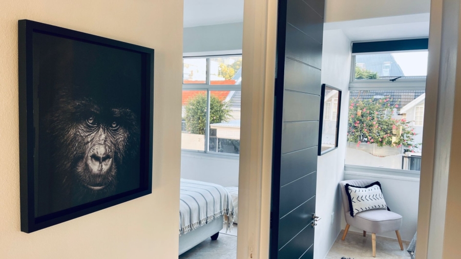 To Let 3 Bedroom Property for Rent in Sea Point Western Cape